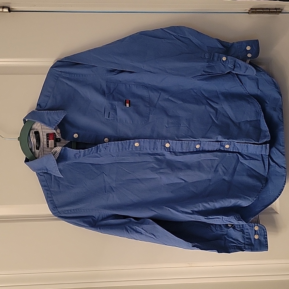 Collared shirt